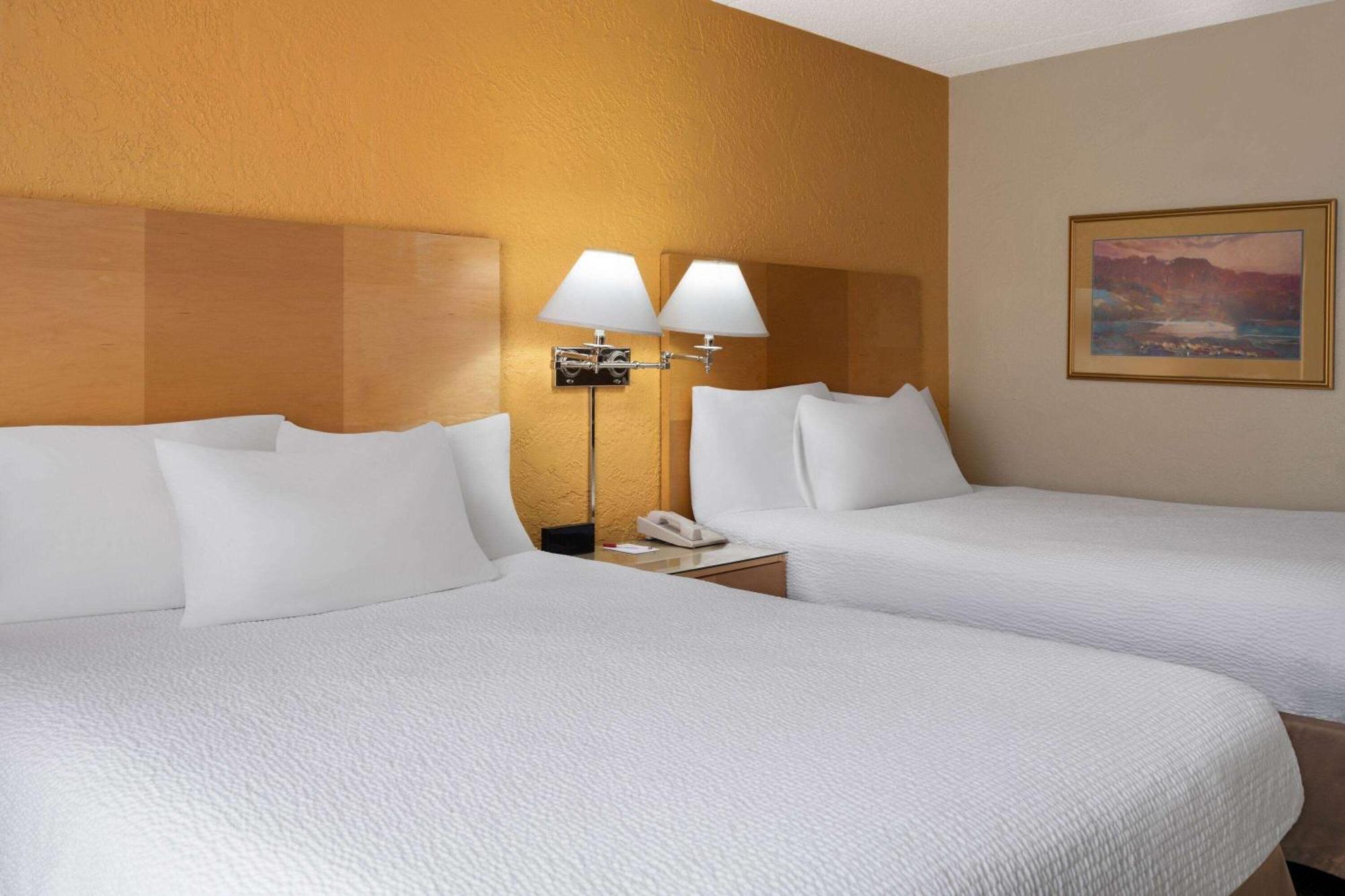 รามาดา ทูซอน Hotel ภายนอก รูปภาพ