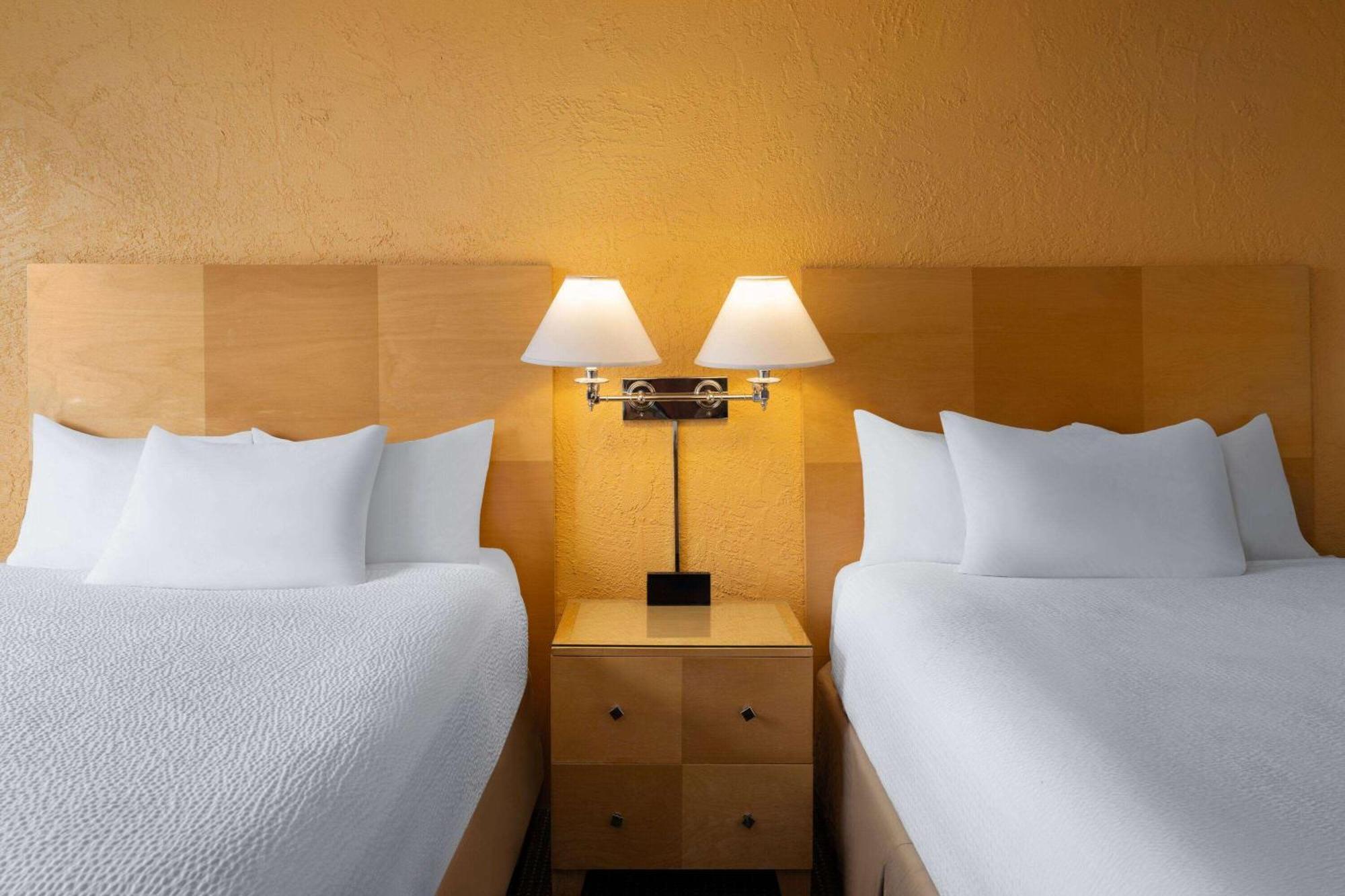 รามาดา ทูซอน Hotel ภายนอก รูปภาพ